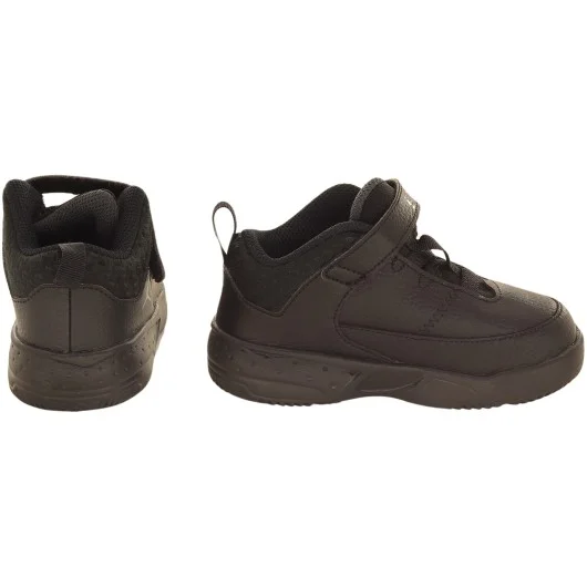 Jordan Gender Neutral Black Sneakers