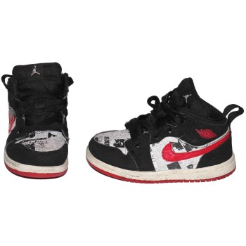 Nike Boys Black Sneakers