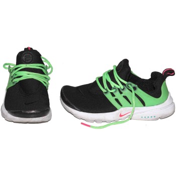 Nike Boys Black/Green Sneakers