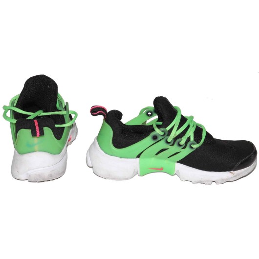 Nike Boys Black/Green Sneakers Nike Boys Black/Green Sneakers