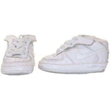 Nike Gender Neutral White Sneakers