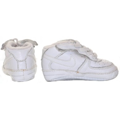 Nike Gender Neutral White Sneakers